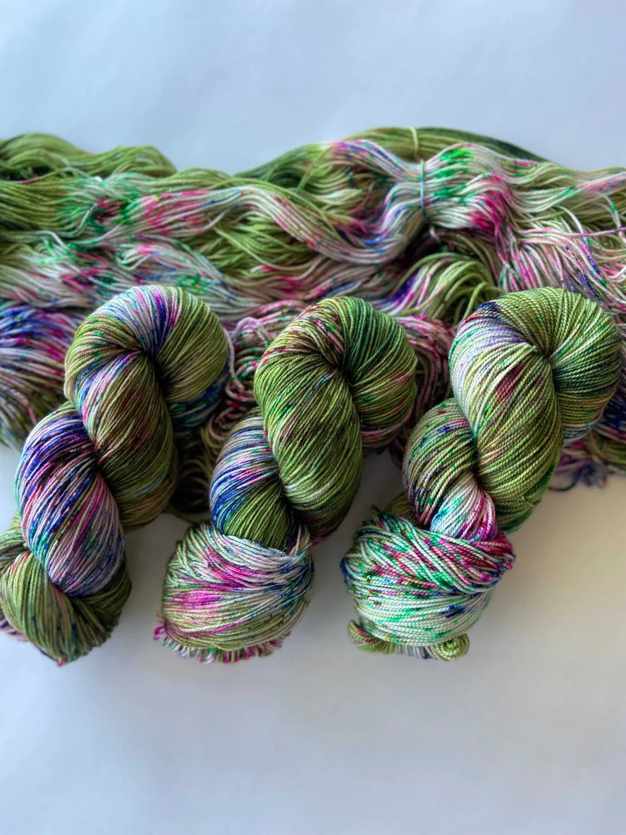Ruby Amd Roses Ruby and Roses Yarn - Soft Rose – Yarnbyrds, LLC